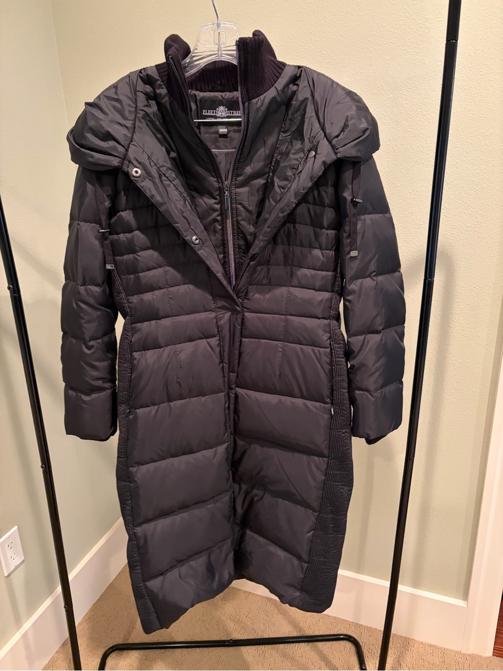 Fleet Street Women’s Medium  Long Quilted Down Coat - Black